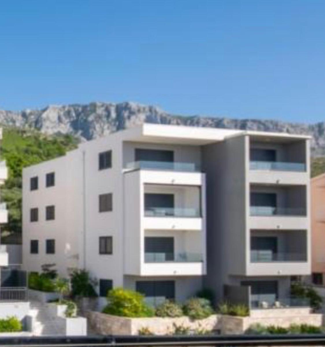 Premium Suites Tučepi エクステリア 写真